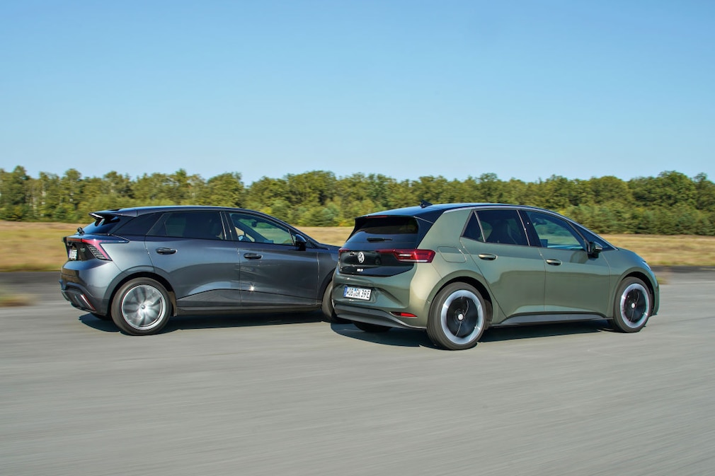 MG4 Electric (64 kWh) VW ID.3