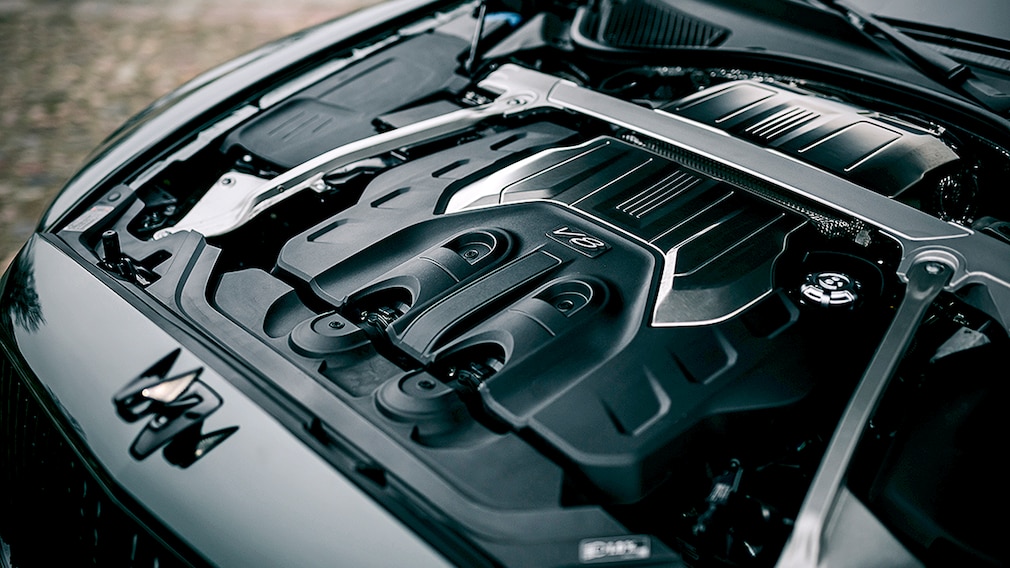 Bentley Flying Spur V8