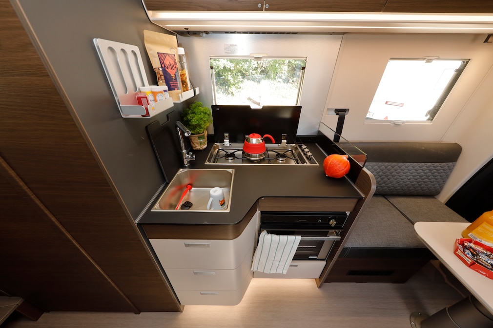 FB Adria Coral Supreme 670 DL