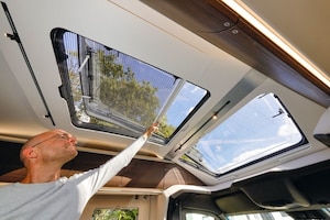 Adria Coral Supreme 670 DL