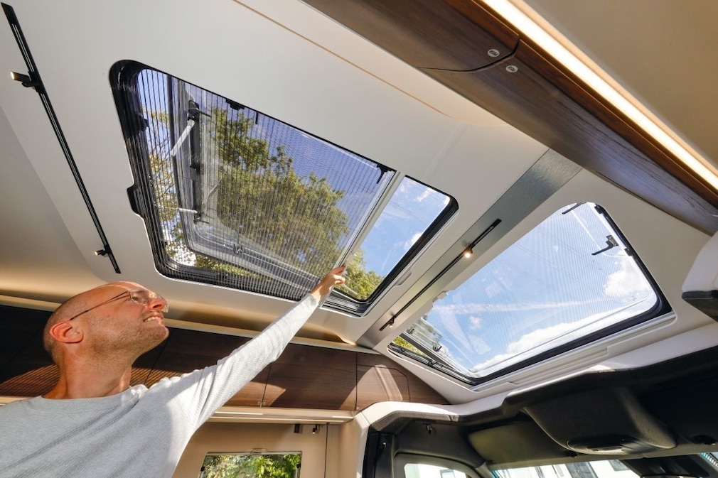Adria Coral Supreme 670 DL