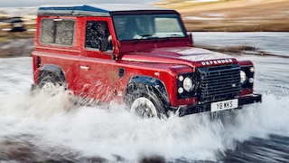 Land Rover Defender Works V8
