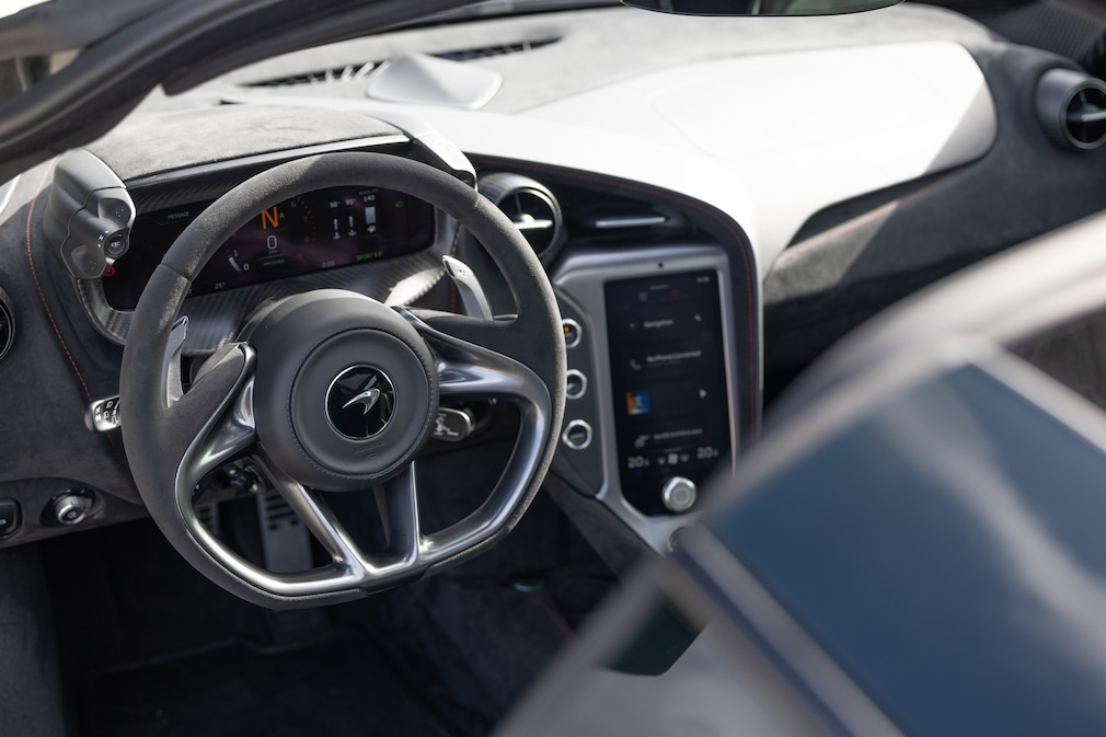 McLaren 750S