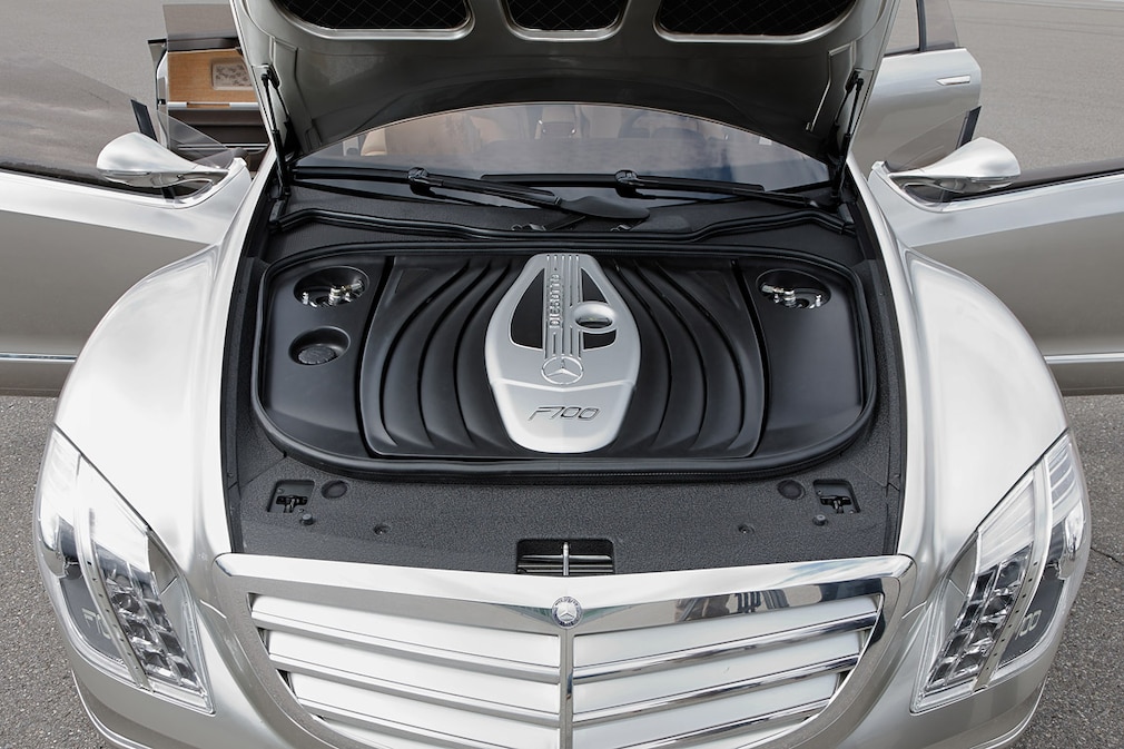 Hybrid-Forschungsauto Mercedes-Benz F 700
