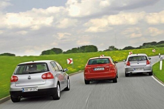 Das CO2 muss runter. Aber der Fahrspaß soll bitte bleiben. Audi A3, BMW 1er und VW Golf stellen sich dieser Aufgabe.