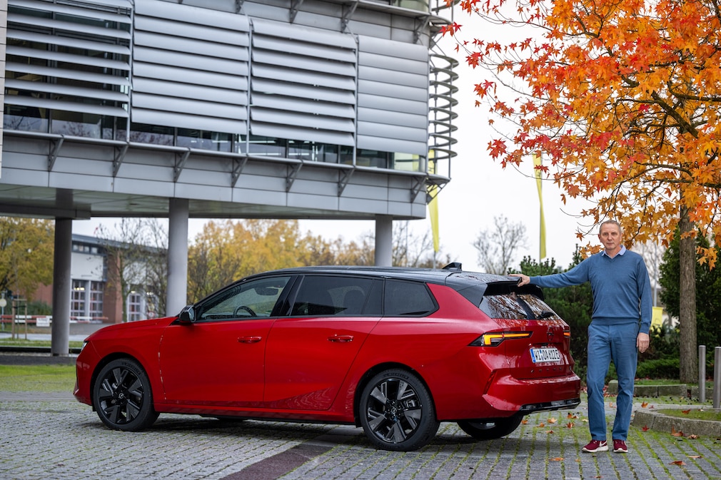 Opel Astra Sports Tourer Electric