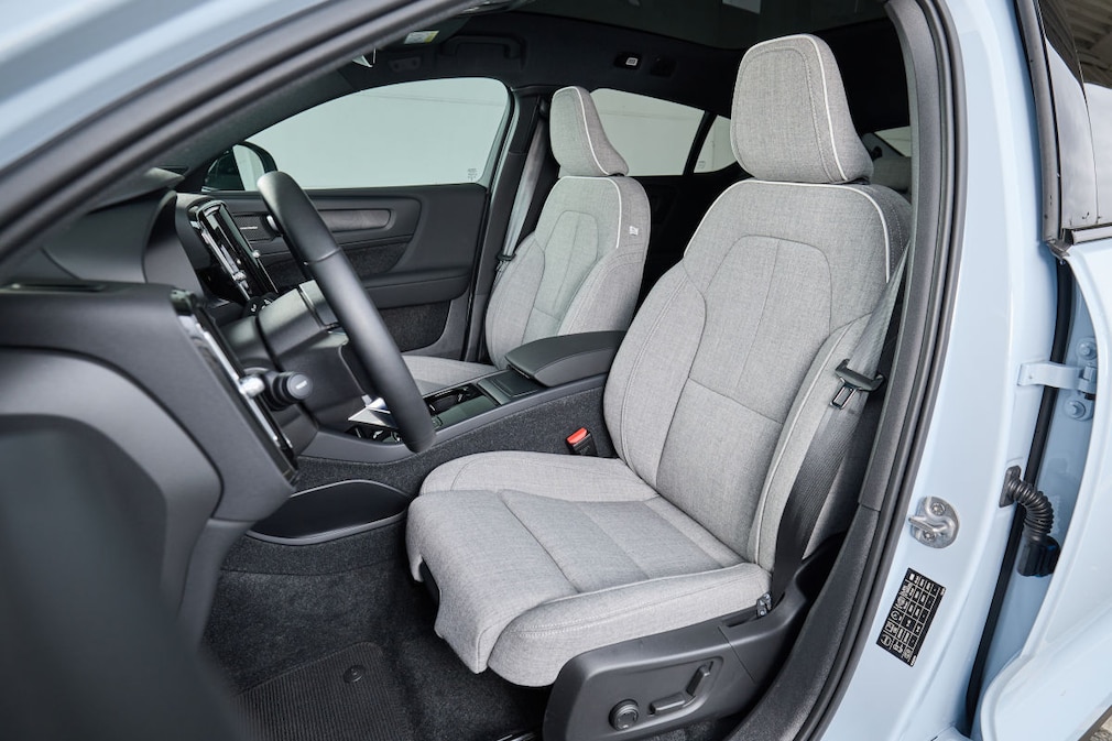 Volvo C40 Recharge Pure