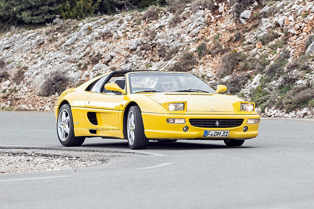 Ferrari F355 GTS