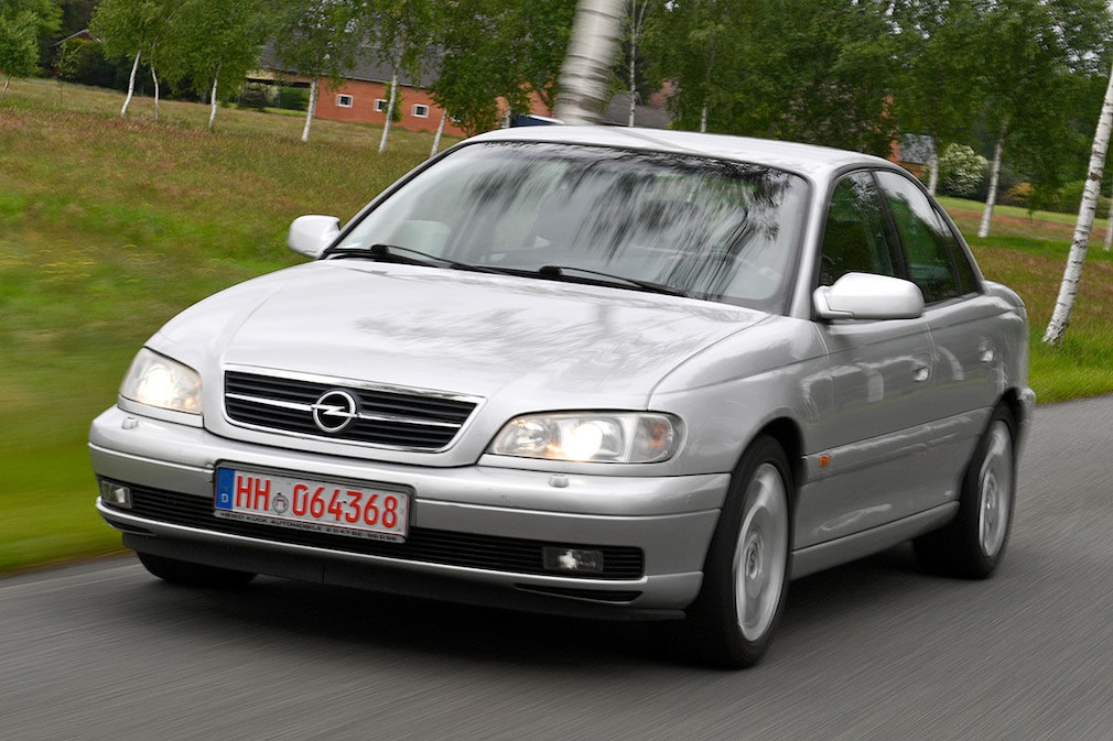 Opel Omega 3.0 V6