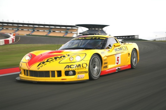 Spätestens beim Durchtreten des Gaspedals ist in der Corvette C6.R Schluss mit lustig.