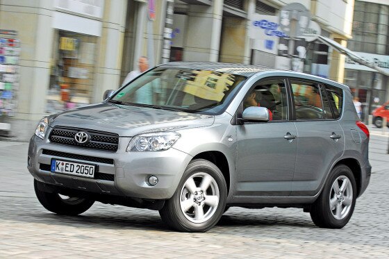 Dem Toyota RAV4 gebührt die Ehre, die Kompakt-SUV weltweit populär gemacht zu haben.
