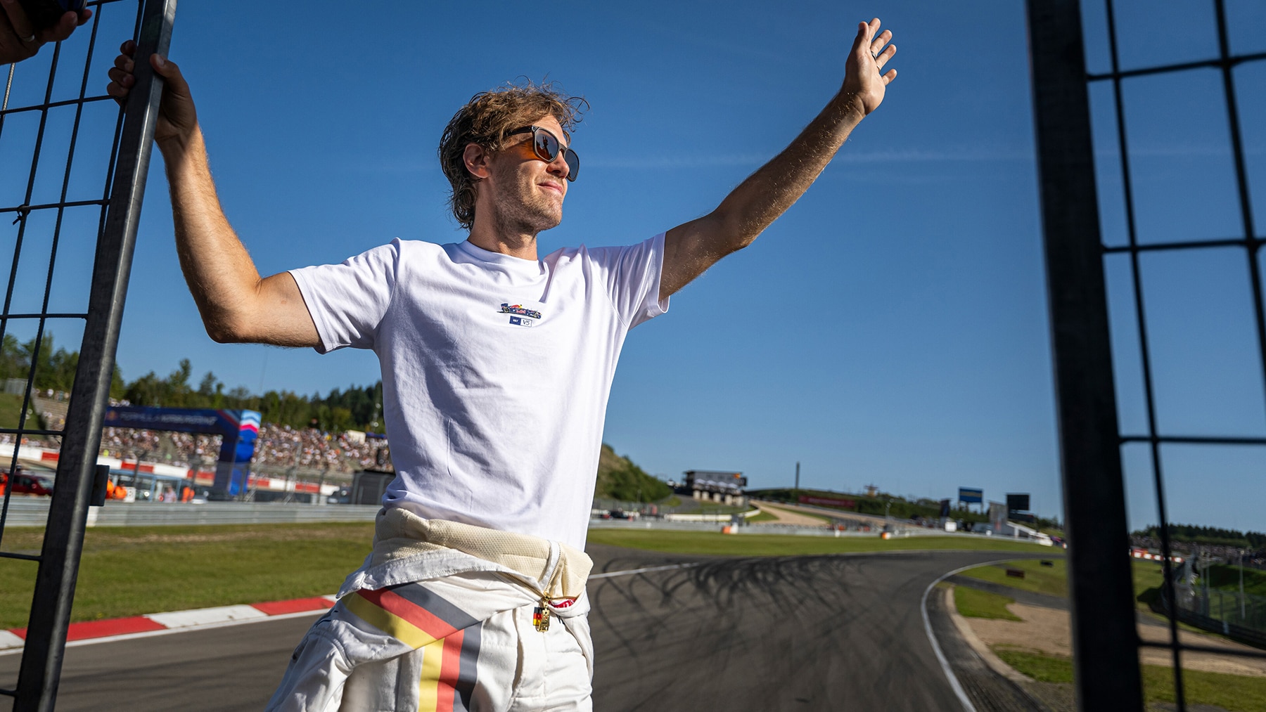 Feiert Vettel 2024 ein Renn-Comeback? - AUTO BILD