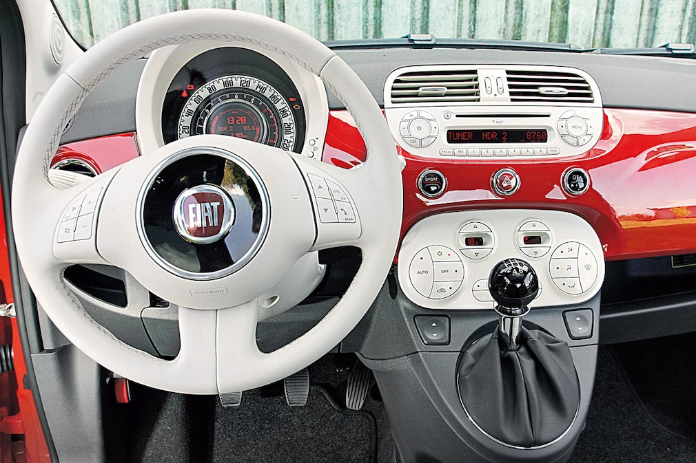 Fiat 500 1.4 16V, Cockpit