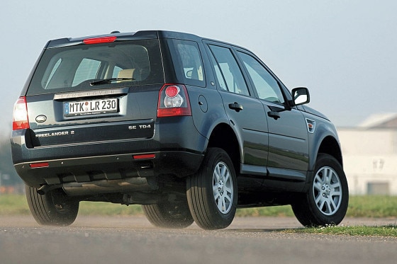 Mit seiner schluckfreudigen Federung ist der Landy der Komfortabelste im Test.