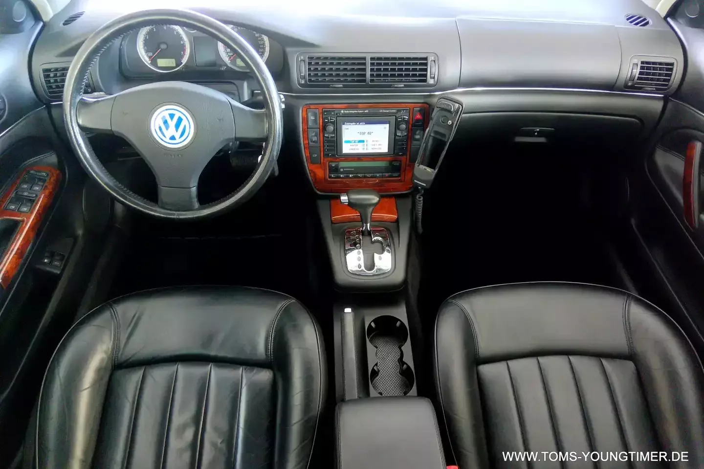 VW Passat W8