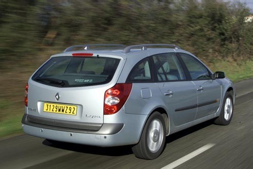 Alles neu macht der März: 2001 wurden Limousine und Kombi überarbeitet.