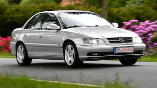 Opel Omega 3.0 V6