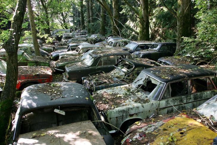 Autofriedhof Schrottplatz Kaufdorf Schweiz
