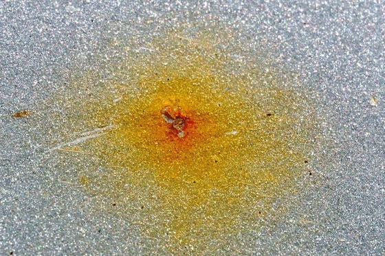 AUBI - Punktrost entsteht meistens duch unbemerkte Steinschlaege. Foto erstellt am 26.03.2003 AB142003 040