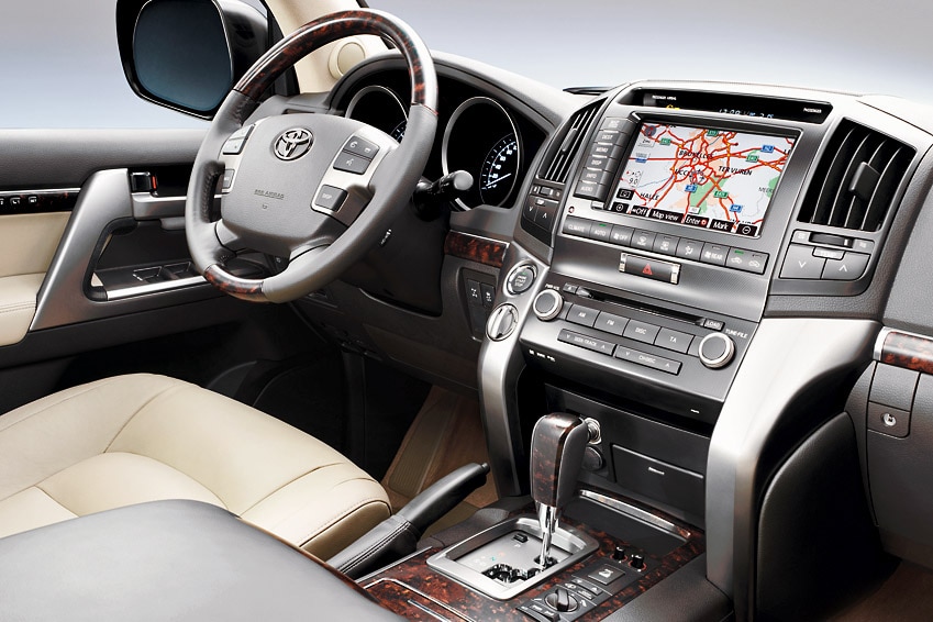 Toyota Land Cruiser V8