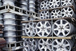 Serie: Produktion von Autoteilen
