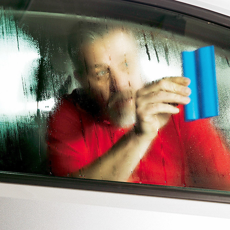 Feuchtigkeit im Auto: Ursachen, Fehler, Tipps - AUTO BILD