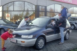 Mitsubishi Space Wagon (1991-1999)