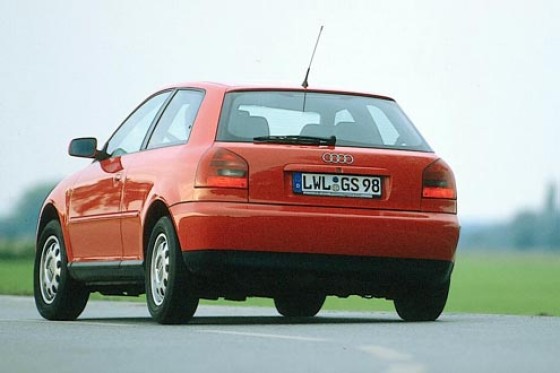 AUTO-BRA kompatibel mit Audi A3 8L Bj. 1996-2003 Haubenbra