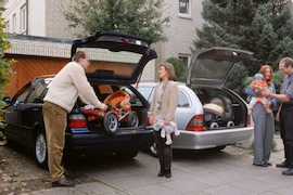 BMW 320i touring  Mercedes C 200 T-Modell