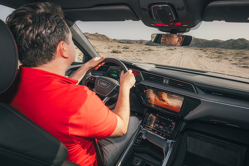 Audi Q8 e-tron Dakar edition