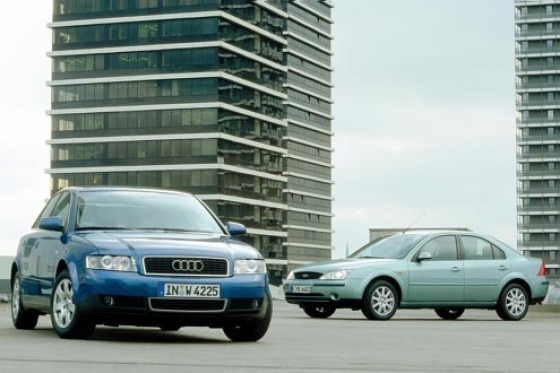 Audi A4 2.0 gegen Ford Mondeo 2.0