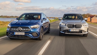 BMW X1 xDrive23d  Mercedes GLA 220 d 4Matic