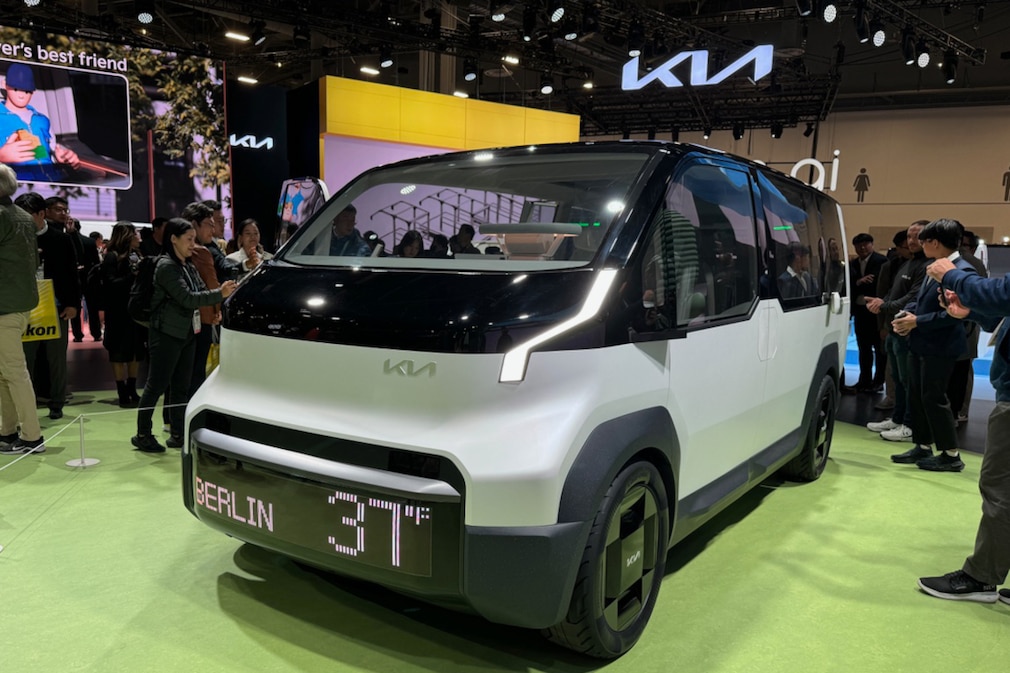Kia PV