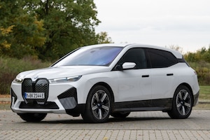BMW iX xDrive50