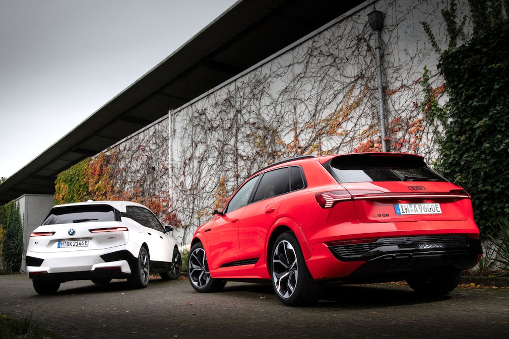 Audi SQ8 e-tron BMW iX xDrive50