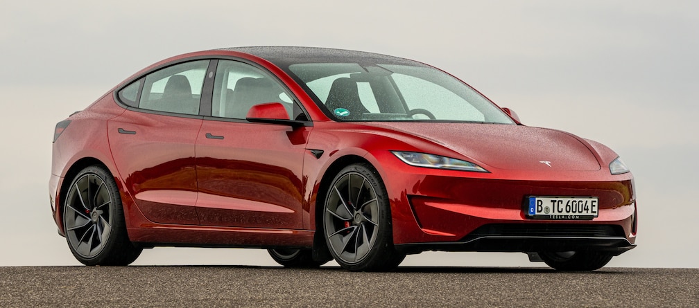 Tesla Model 3 Performance