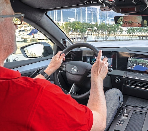 Opel Astra Sportstourer Facelift !!! SPERRFRIST 25.03.2026 01:00 Uhr !!!