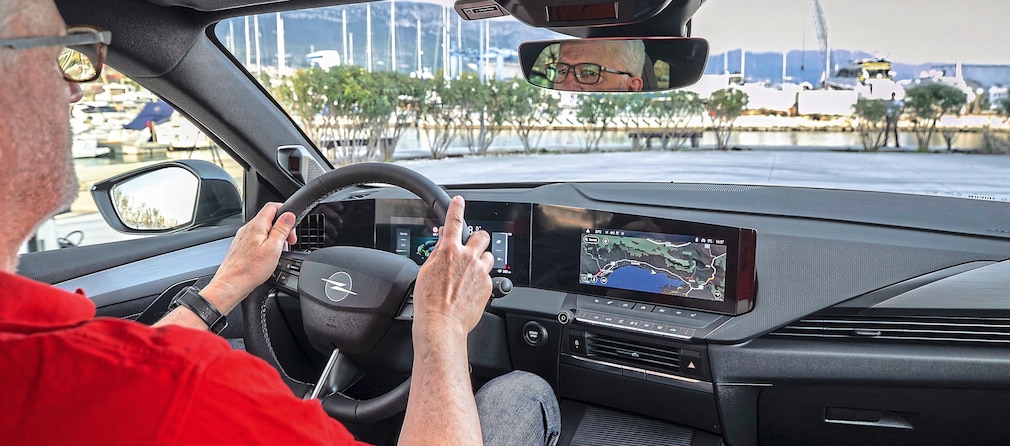 Opel Astra Sportstourer Facelift !!! SPERRFRIST 25.03.2026 01:00 Uhr !!!