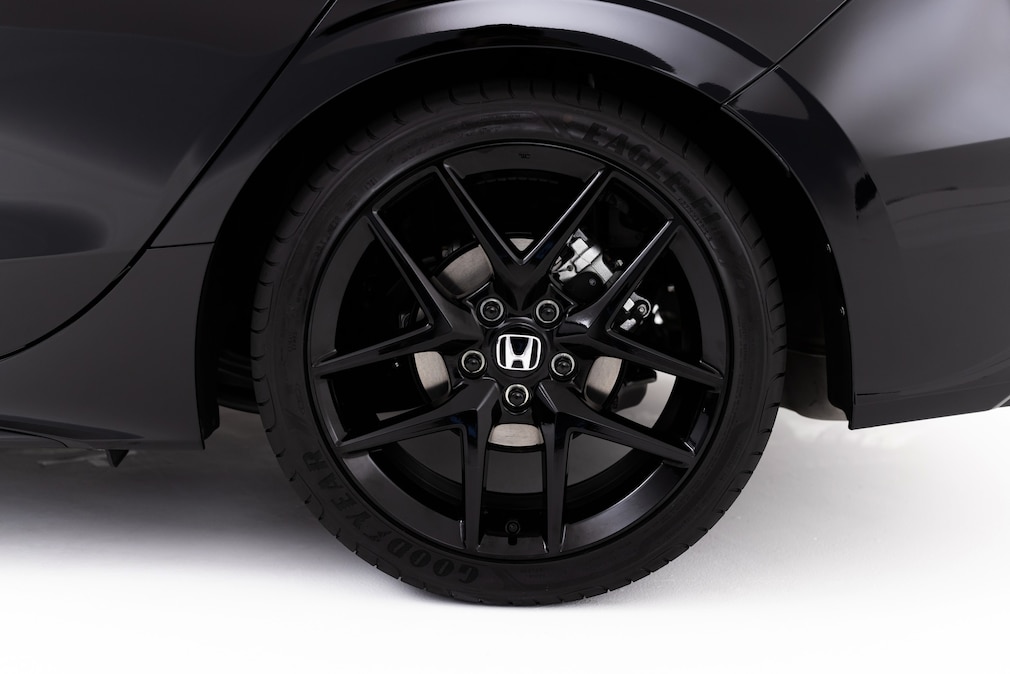 Detailaufnahme der Felgen des Honda Civic RS.