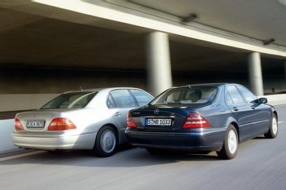 Mercedes S 430 gegen Lexus LS430