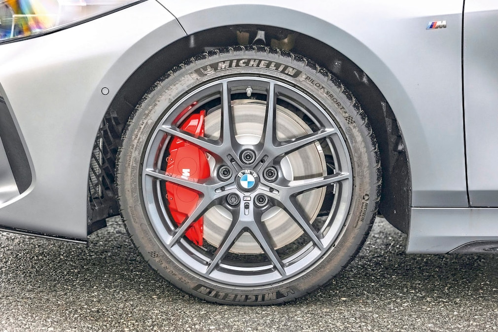 BMW M135i xDrive