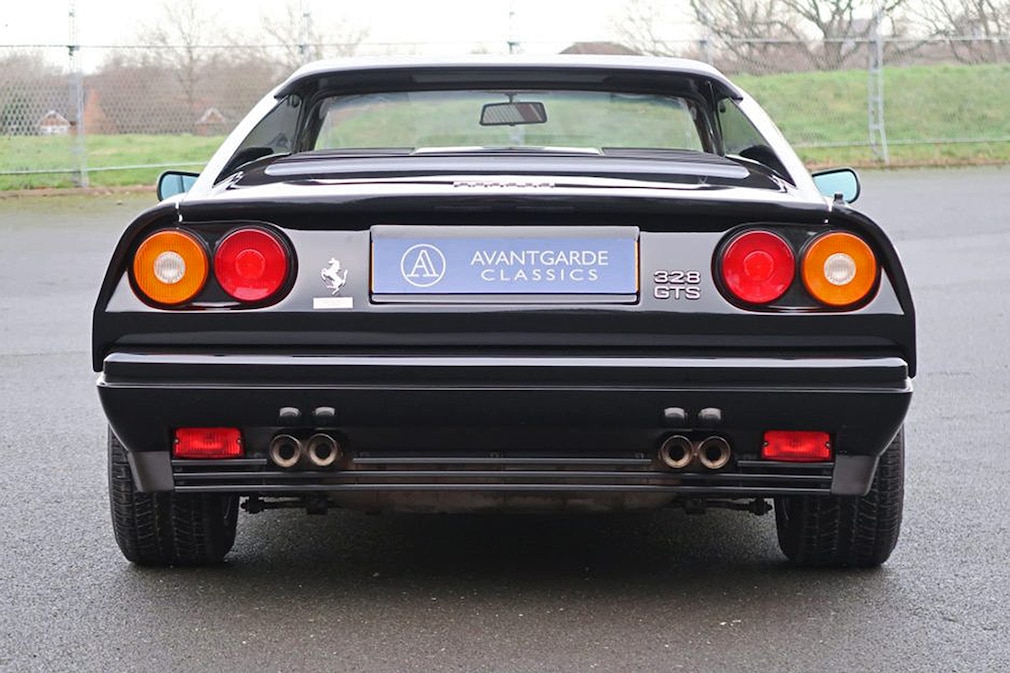 Ferrari 328 GTS 1989 - Avantgarde Classics