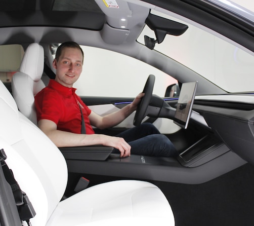 Tesla Model Y Facelift Innenraum