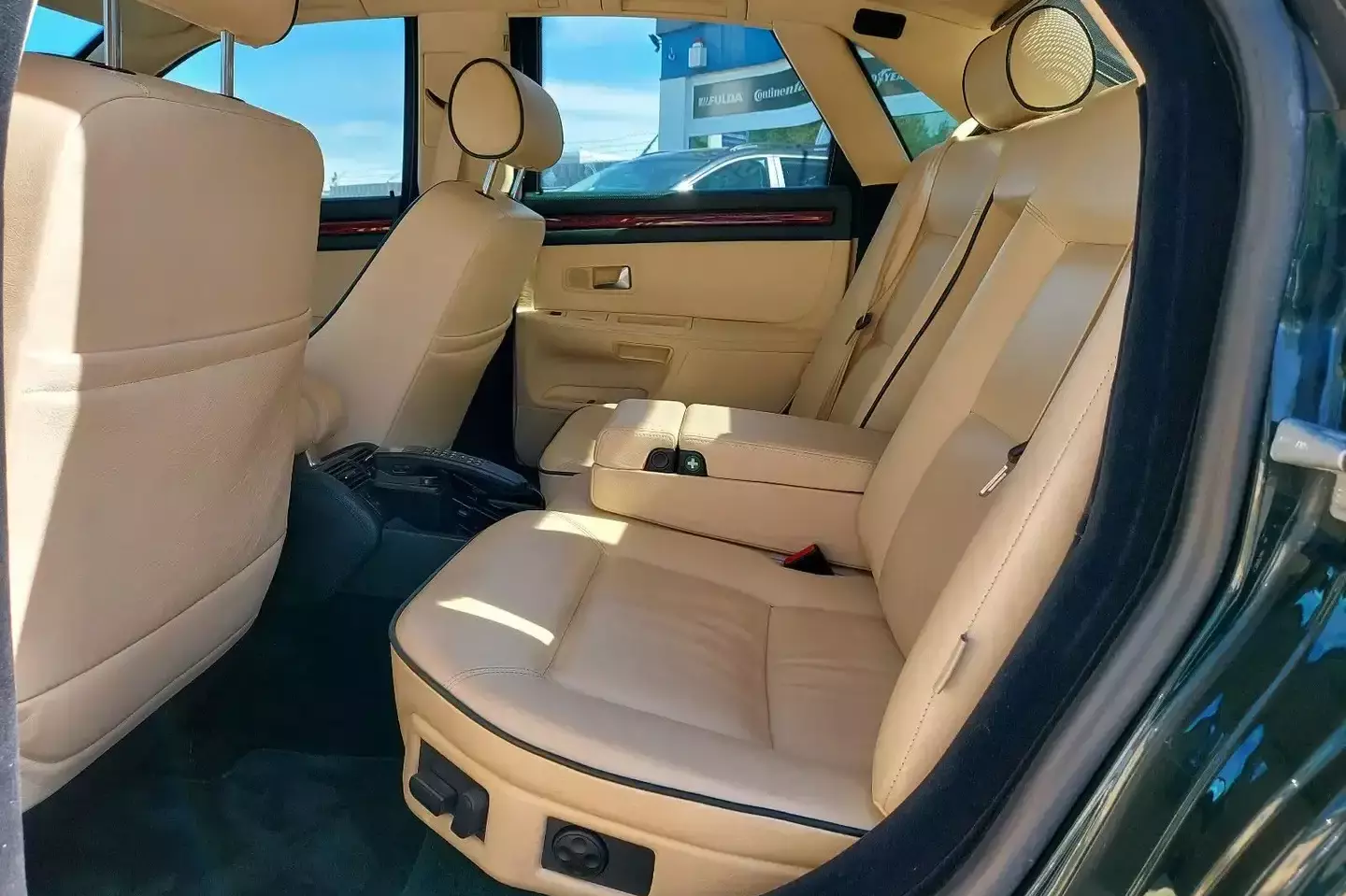 Audi S8 (1997) mit B7-Panzerung