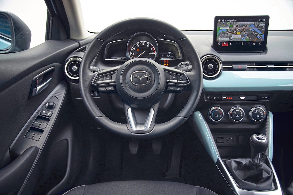 Mazda2