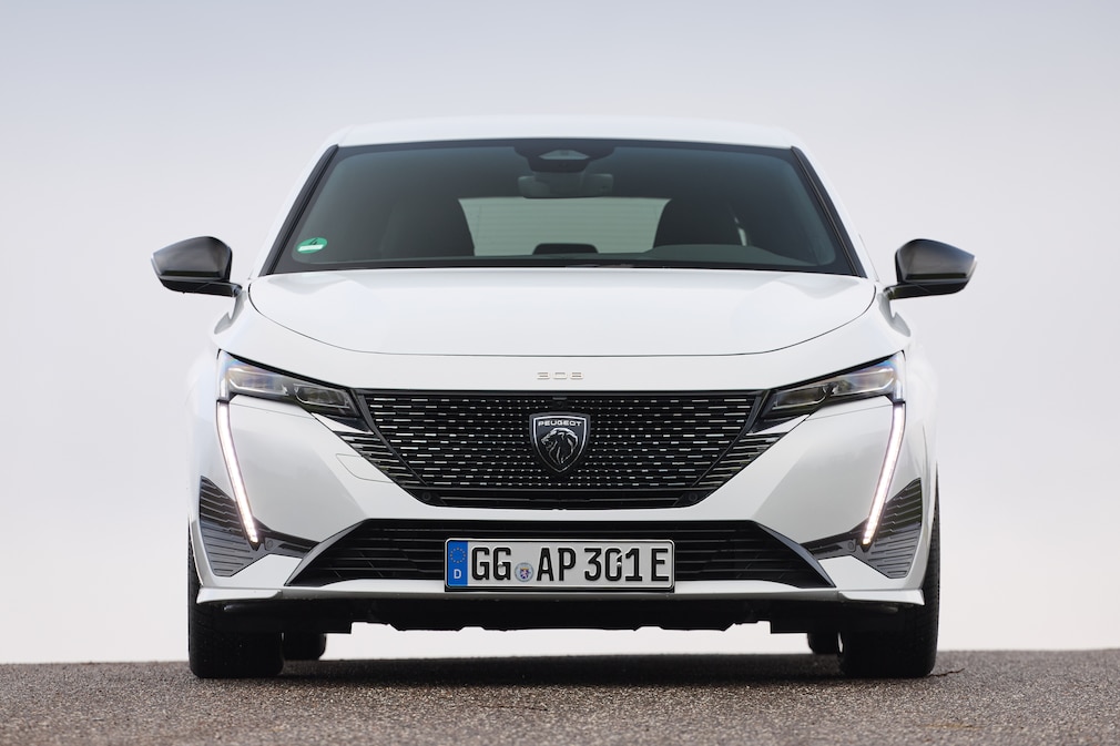 Peugeot E-308 156