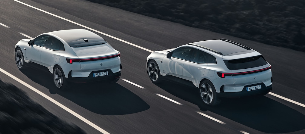 Polestar 4 Coupé und SUV in der Heckansicht