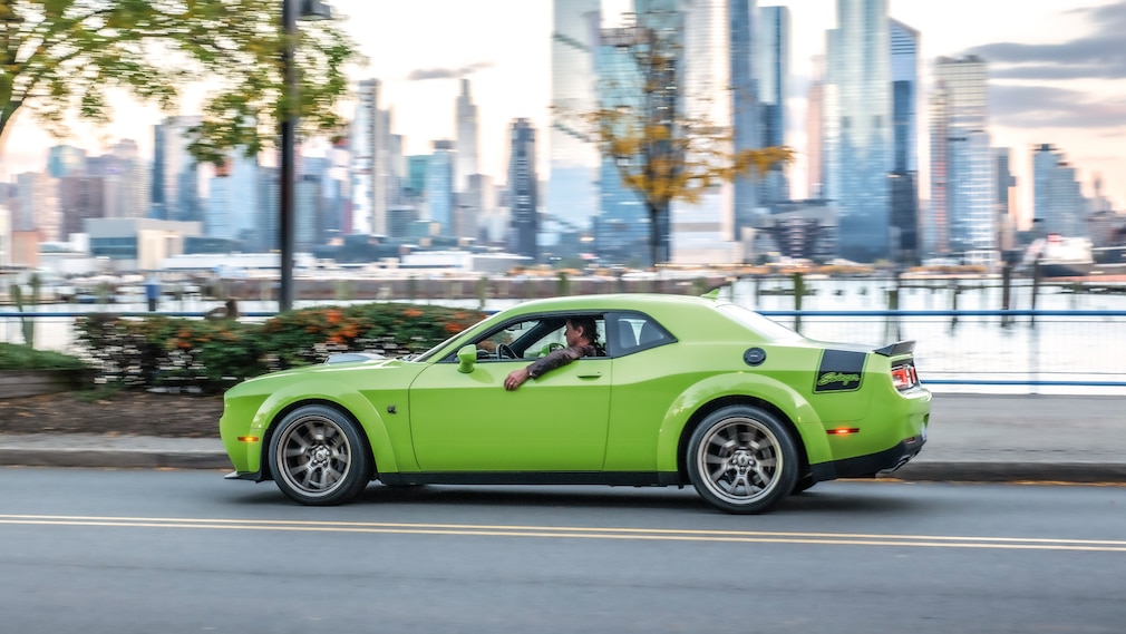 Dodge Challenger Swinger