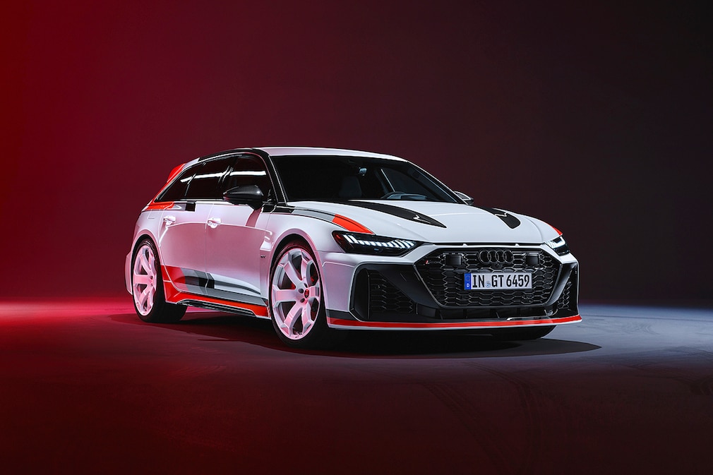 Audi RS6 Avant GT Sneak Preview