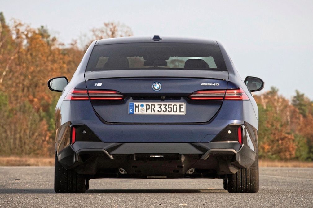 BMW i5 eDrive40